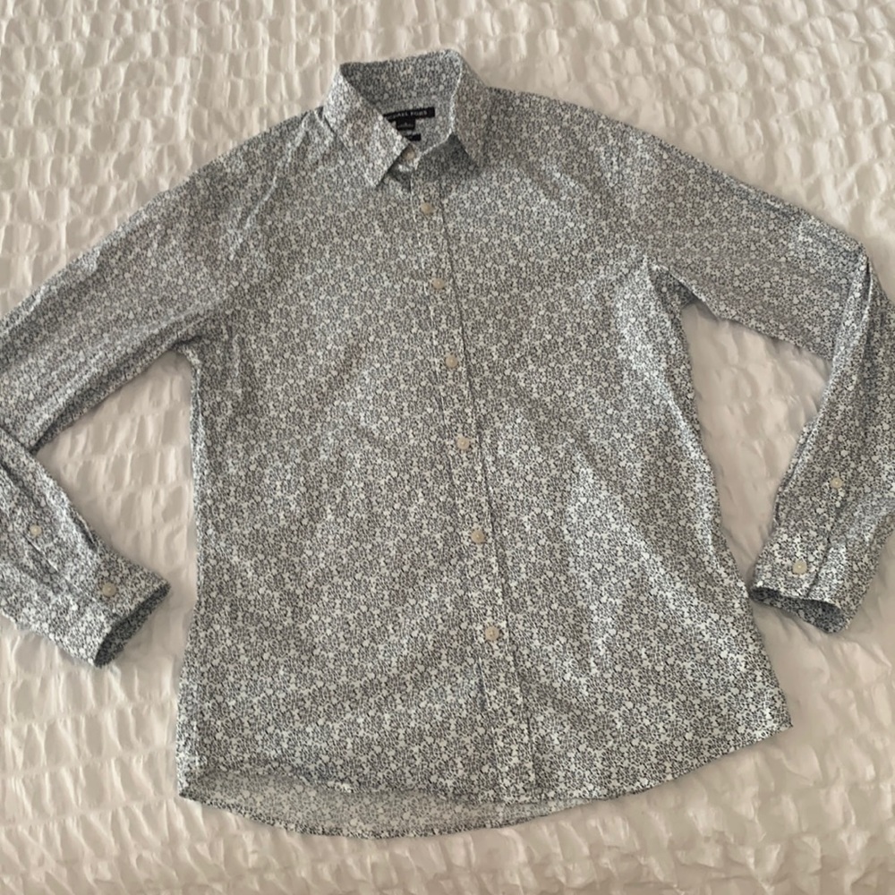 Micheal Kors slim-fit button down shirt, Men’s small